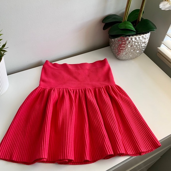 BCBGMaxAzria Dresses & Skirts - 💕SALE💕 BCBG flare, A line skirt. Worn once.